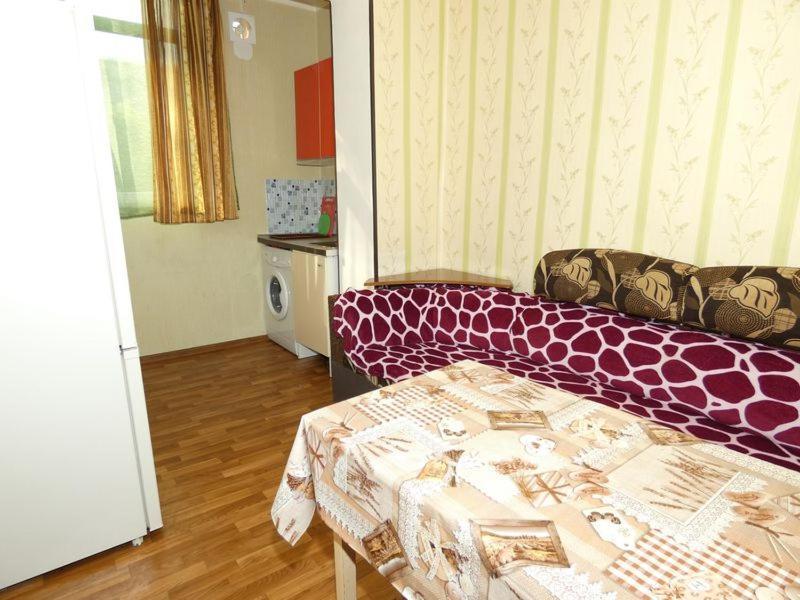 Квартира В Пицунде На Агрба 19 К1 Leilighet Pizunda Eksteriør bilde